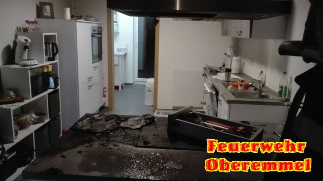 Kuechenbrand Balmet 16_10_19 (4)